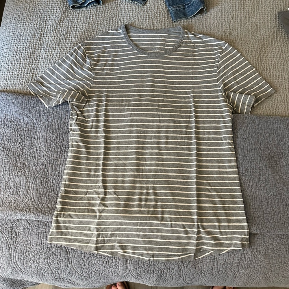 Lululemon 5 year T-shirt sz L